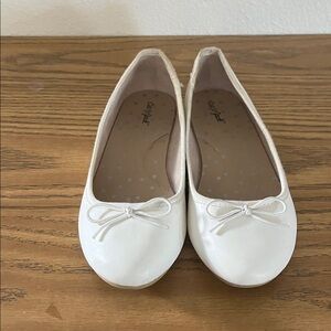 Cat & Jack White Flats with Bow